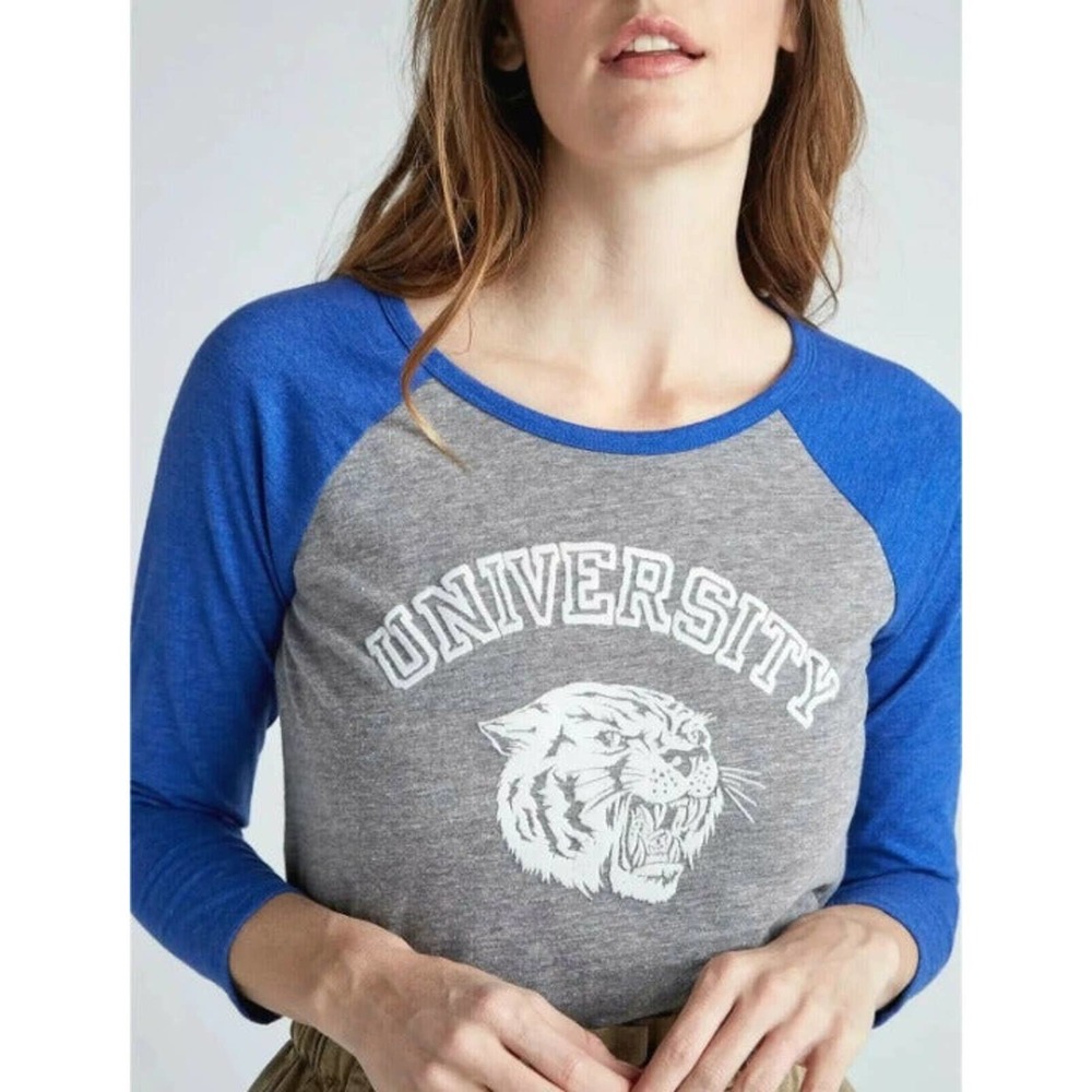 XS new LUCKY BRAND Women's University Raglan 3/4 Sleeve Tee Tiger Logo top tee